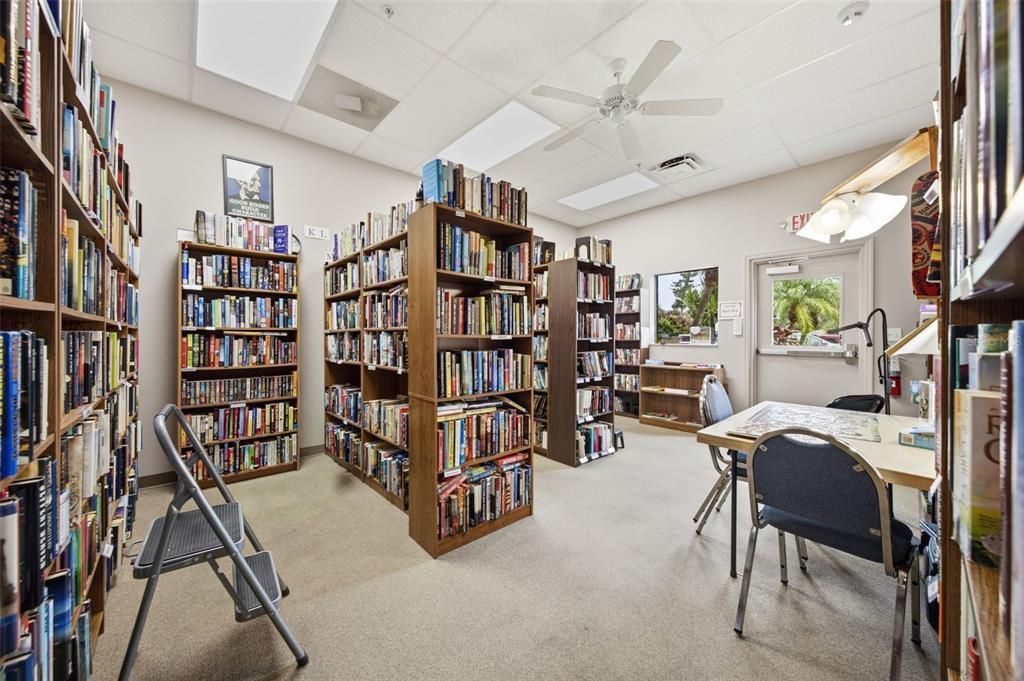 For Sale: $85,000 (1 beds, 1 baths, 620 Square Feet)