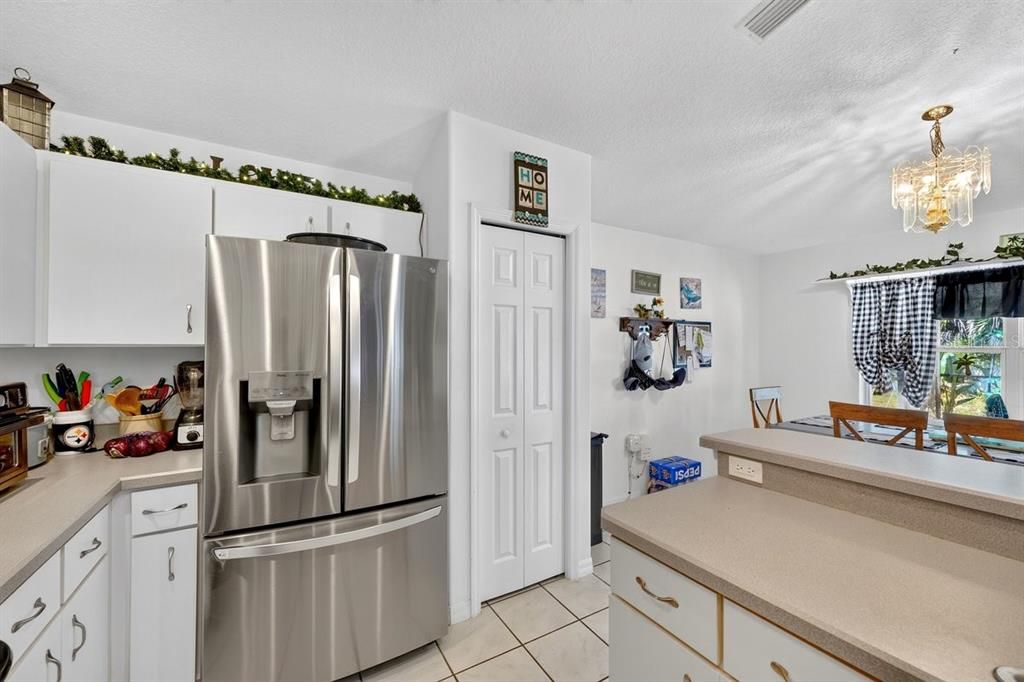 For Sale: $379,000 (3 beds, 2 baths, 1630 Square Feet)