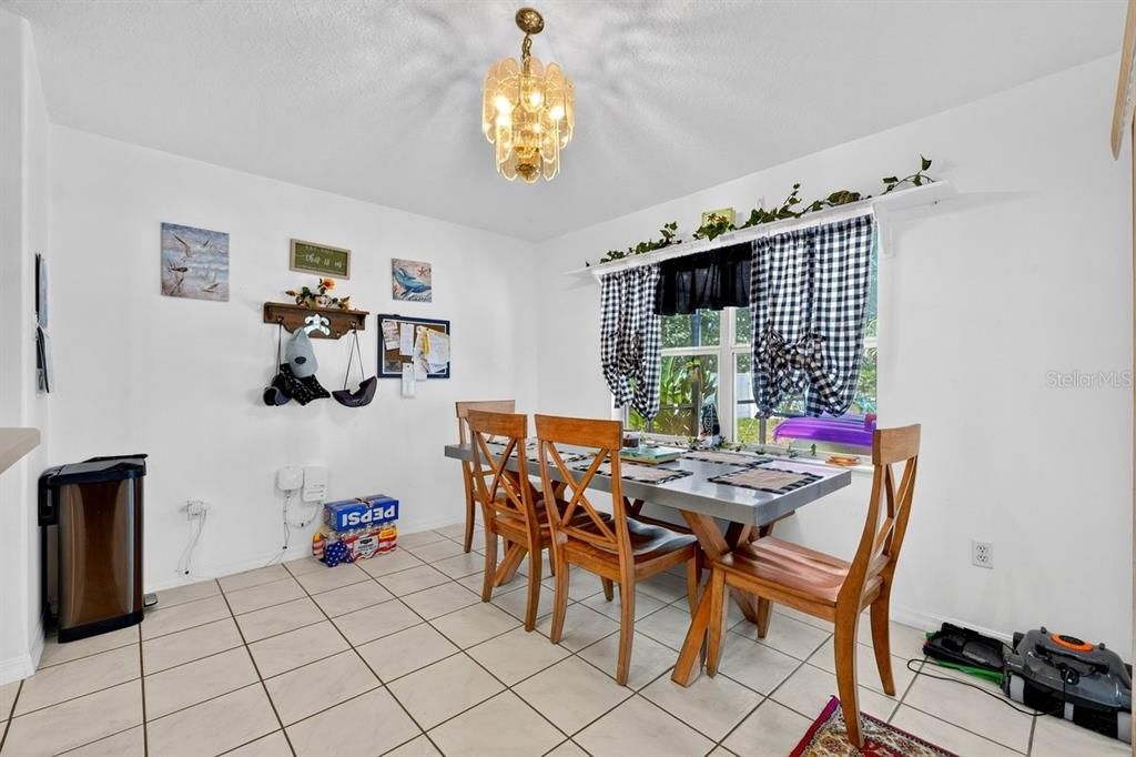 For Sale: $379,000 (3 beds, 2 baths, 1630 Square Feet)