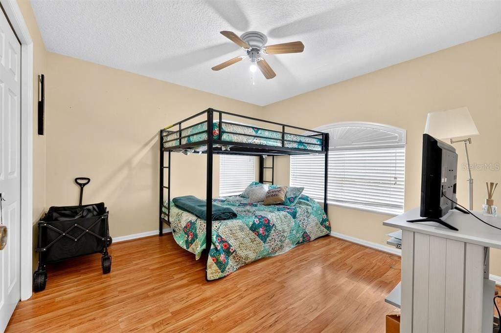 For Sale: $379,000 (3 beds, 2 baths, 1630 Square Feet)