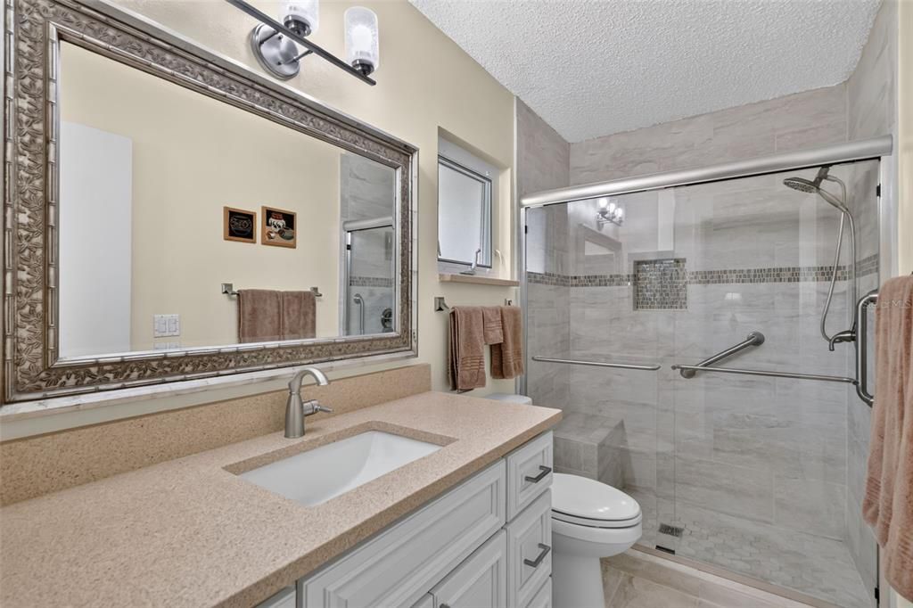 For Sale: $199,999 (2 beds, 2 baths, 1755 Square Feet)