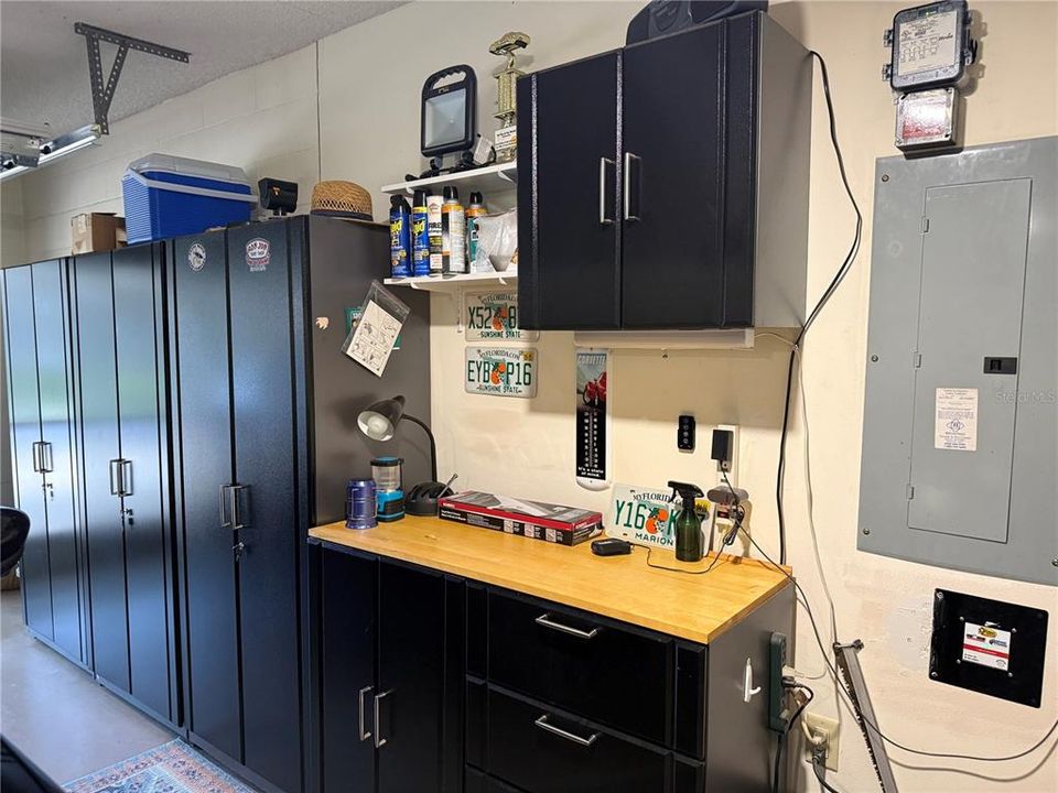 For Sale: $199,999 (2 beds, 2 baths, 1755 Square Feet)