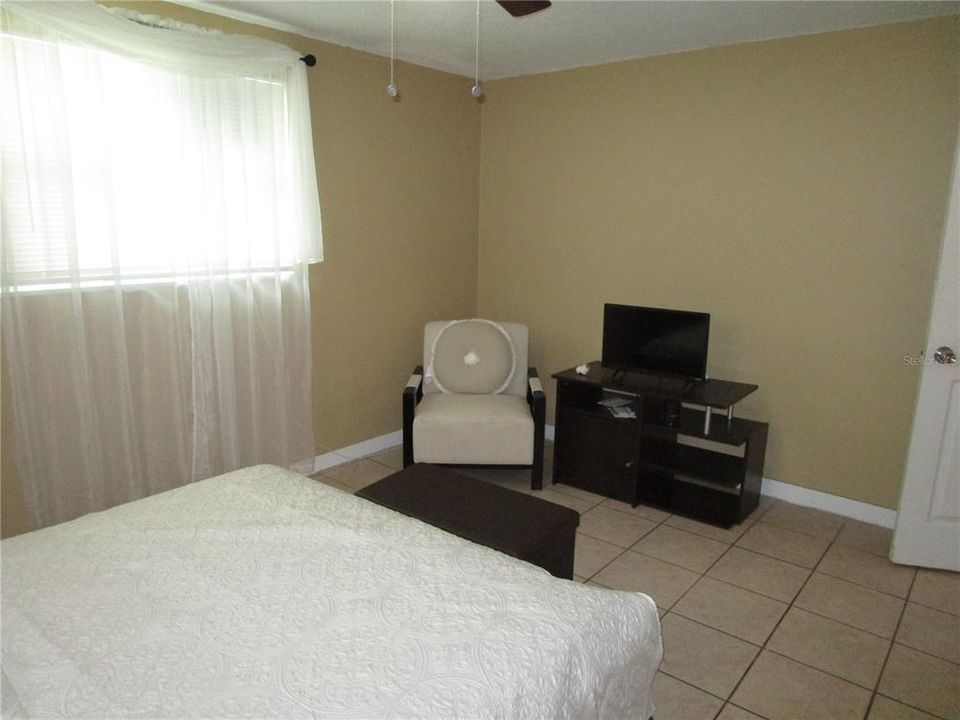 En Venta: $230,000 (2 camas, 1 baños, 1013 Pies cuadrados)