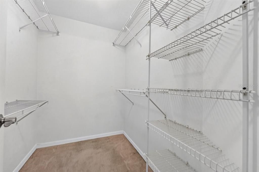 For Sale: $299,900 (3 beds, 2 baths, 1764 Square Feet)