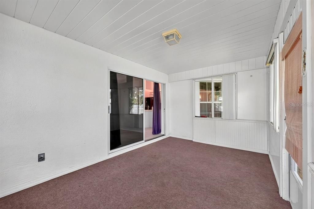 For Sale: $299,900 (3 beds, 2 baths, 1764 Square Feet)