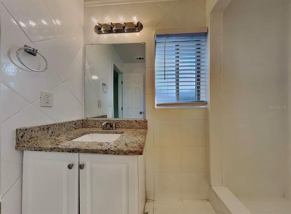 En Renta: $2,100 (3 camas, 2 baños, 2195 Pies cuadrados)