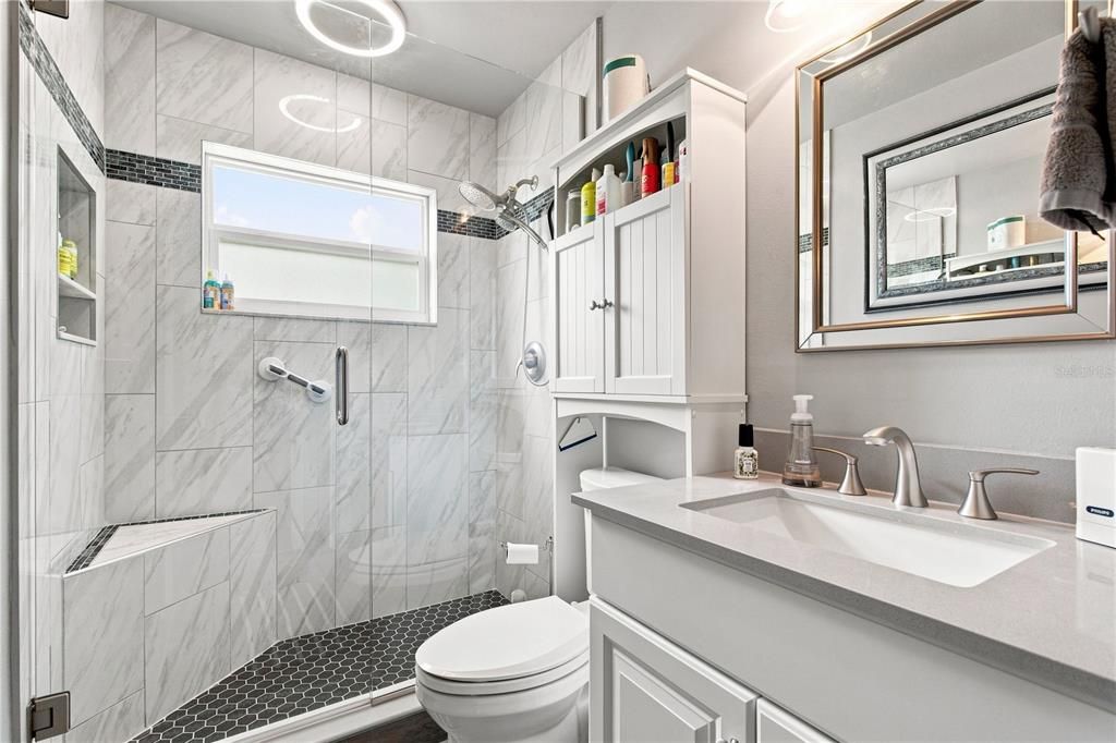 For Sale: $350,000 (3 beds, 2 baths, 1394 Square Feet)