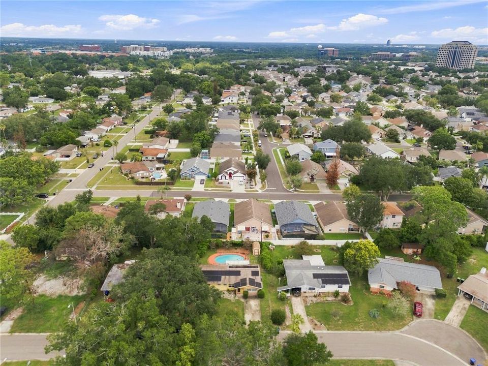 For Sale: $350,000 (3 beds, 2 baths, 1394 Square Feet)