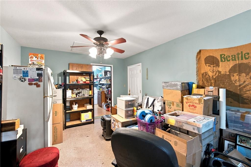 For Sale: $350,000 (3 beds, 2 baths, 1394 Square Feet)