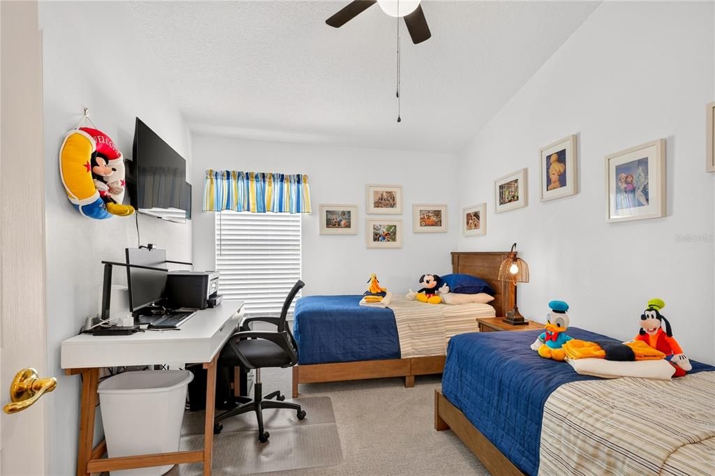En Venta: $425,000 (4 camas, 3 baños, 1844 Pies cuadrados)