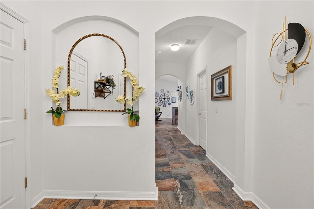 En Venta: $425,000 (4 camas, 3 baños, 1844 Pies cuadrados)