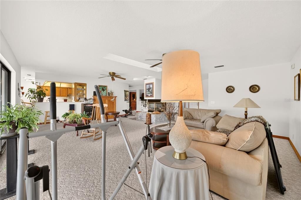 For Sale: $749,900 (3 beds, 3 baths, 3088 Square Feet)