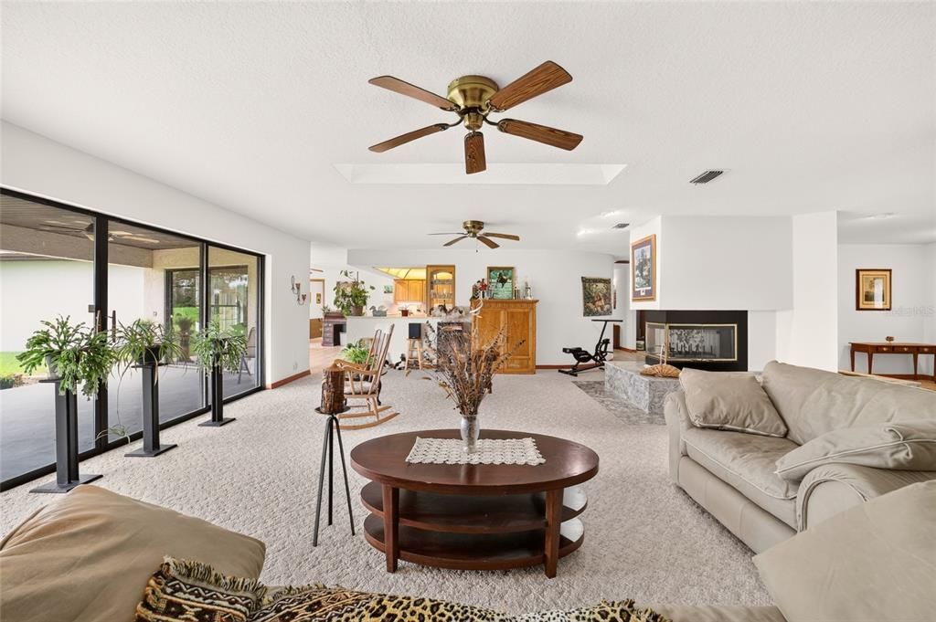 For Sale: $749,900 (3 beds, 3 baths, 3088 Square Feet)