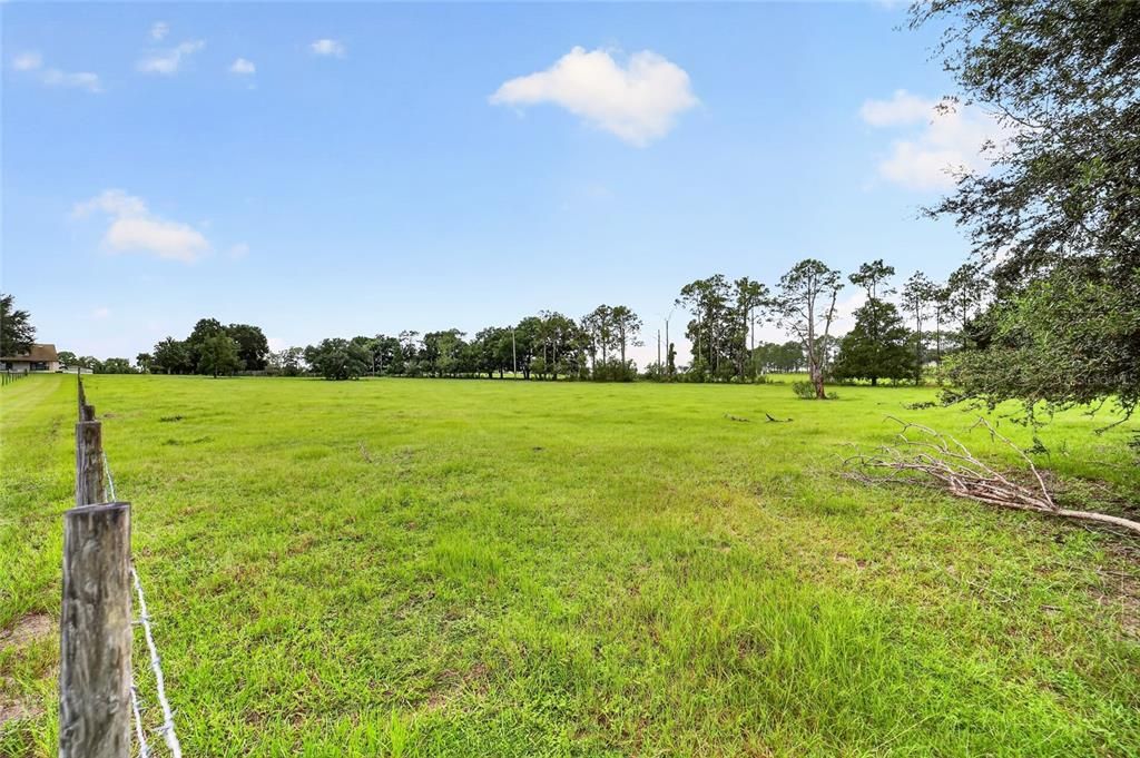 For Sale: $749,900 (3 beds, 3 baths, 3088 Square Feet)