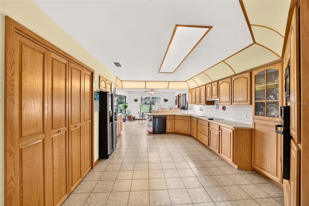 For Sale: $749,900 (3 beds, 3 baths, 3088 Square Feet)