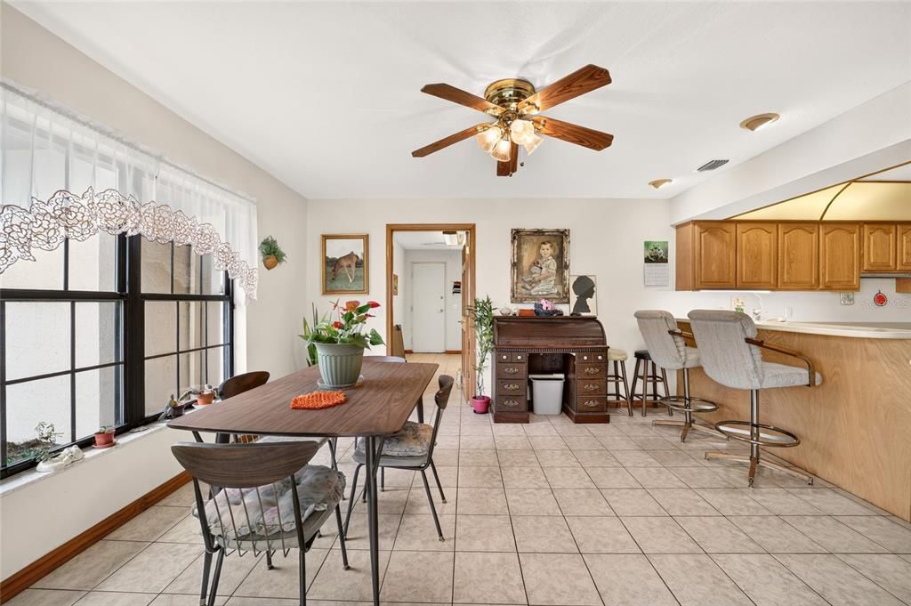 For Sale: $749,900 (3 beds, 3 baths, 3088 Square Feet)