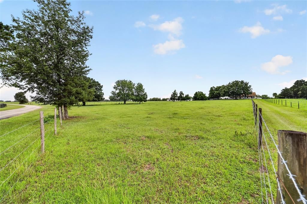For Sale: $749,900 (3 beds, 3 baths, 3088 Square Feet)