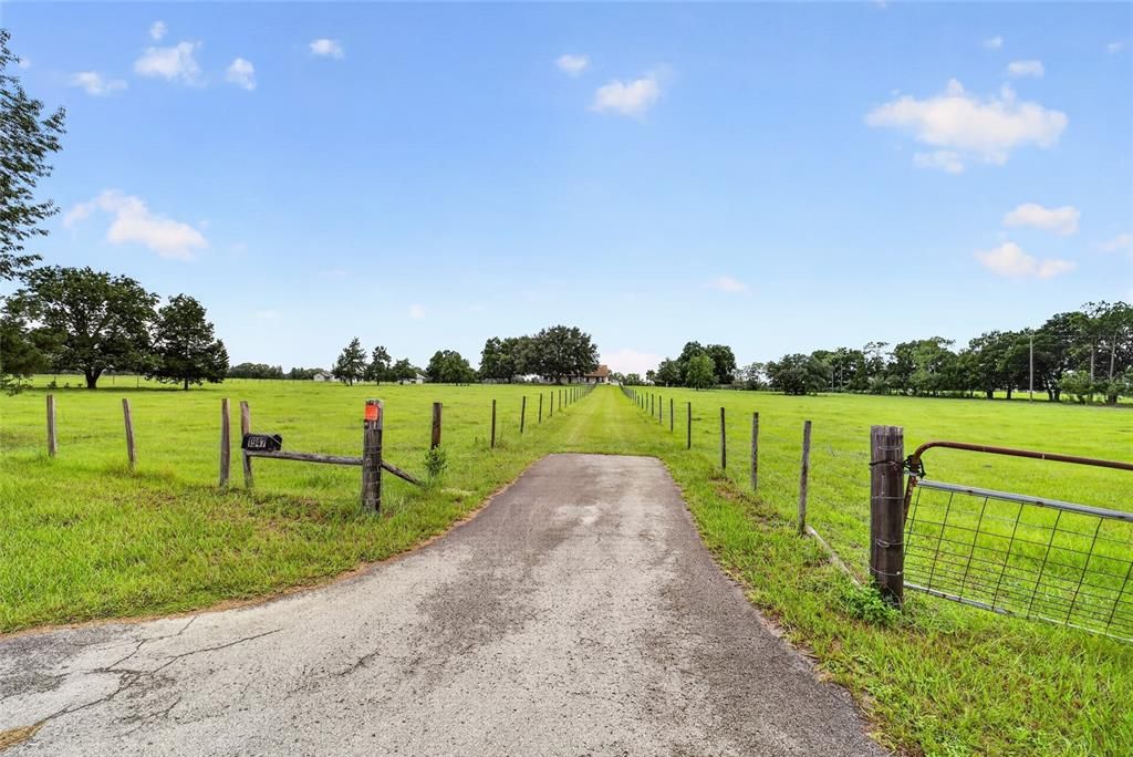 For Sale: $749,900 (3 beds, 3 baths, 3088 Square Feet)