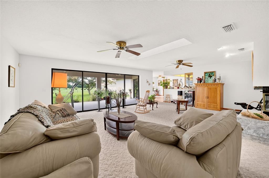 For Sale: $749,900 (3 beds, 3 baths, 3088 Square Feet)