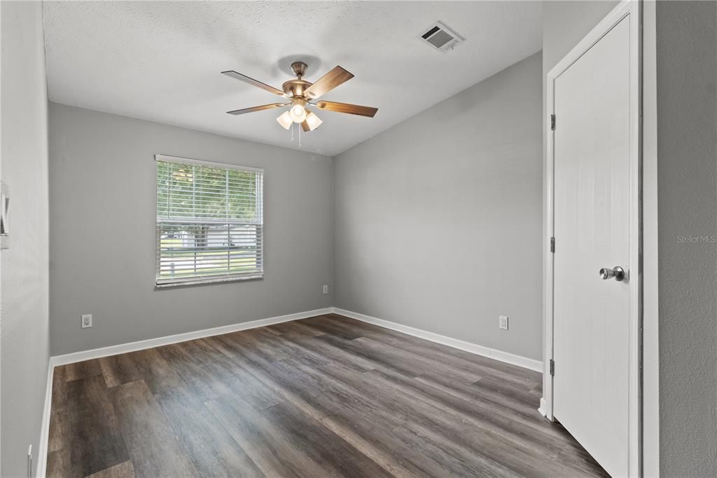 For Sale: $177,900 (3 beds, 2 baths, 1800 Square Feet)