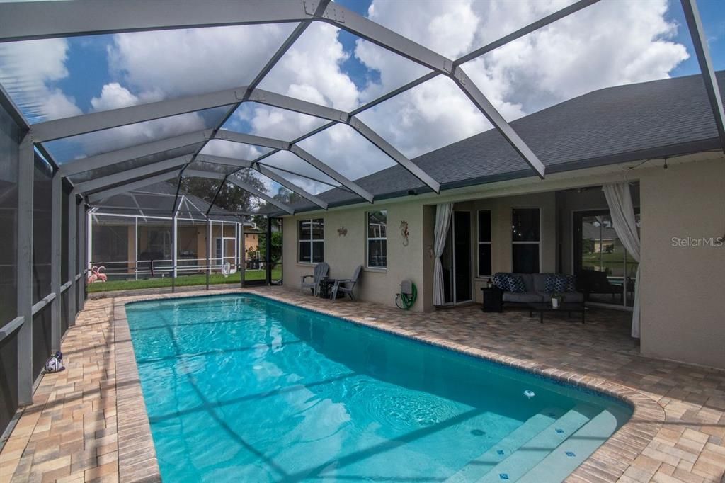 For Sale: $575,000 (4 beds, 3 baths, 2388 Square Feet)