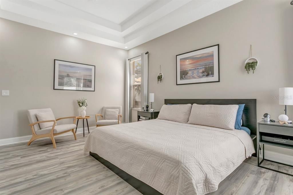 For Sale: $420,000 (5 beds, 3 baths, 2643 Square Feet)