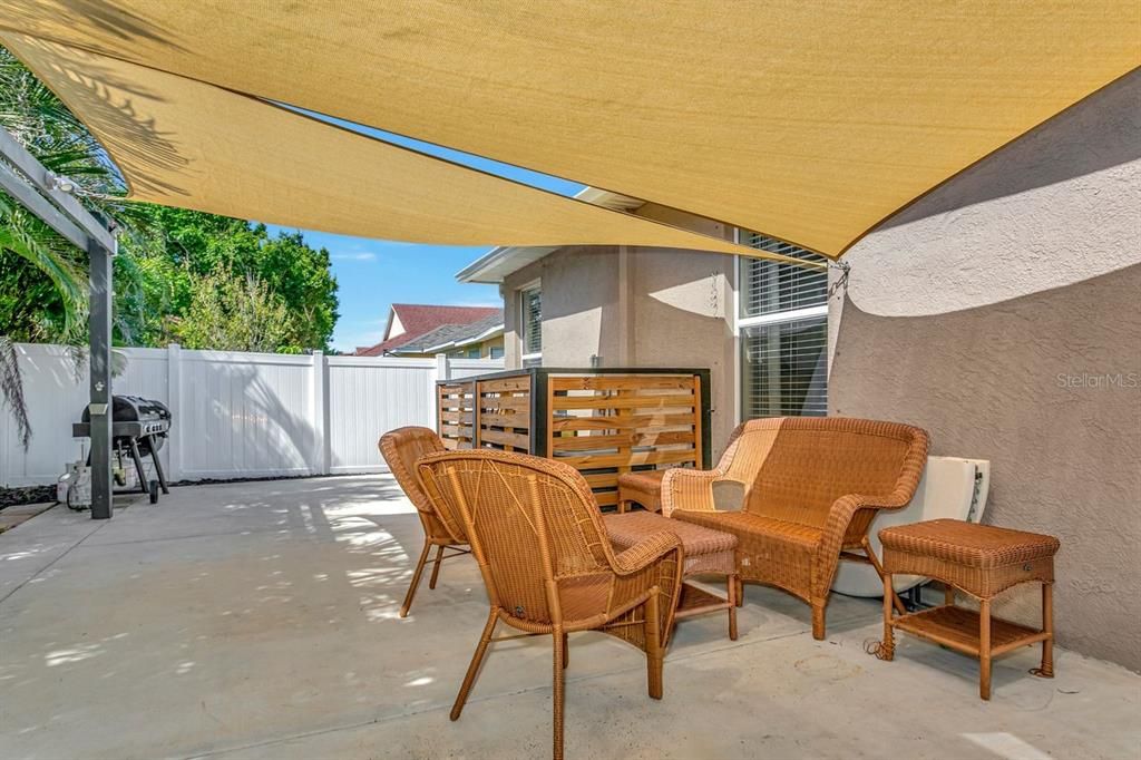 For Sale: $420,000 (5 beds, 3 baths, 2643 Square Feet)