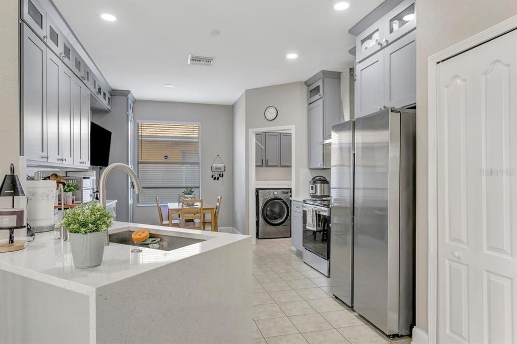 For Sale: $420,000 (5 beds, 3 baths, 2643 Square Feet)