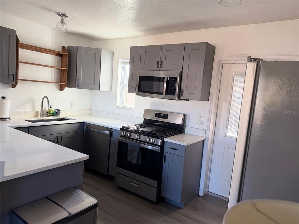 En Venta: $330,000 (2 camas, 2 baños, 868 Pies cuadrados)
