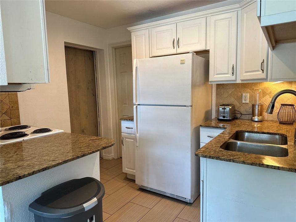 En Venta: $330,000 (2 camas, 2 baños, 868 Pies cuadrados)