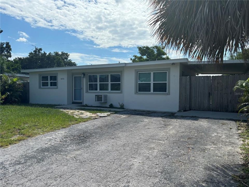 En Venta: $330,000 (2 camas, 2 baños, 868 Pies cuadrados)