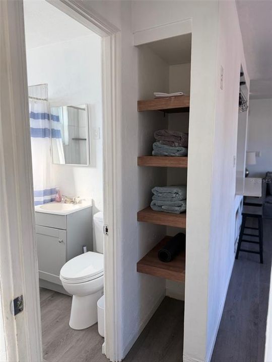 En Venta: $330,000 (2 camas, 2 baños, 868 Pies cuadrados)