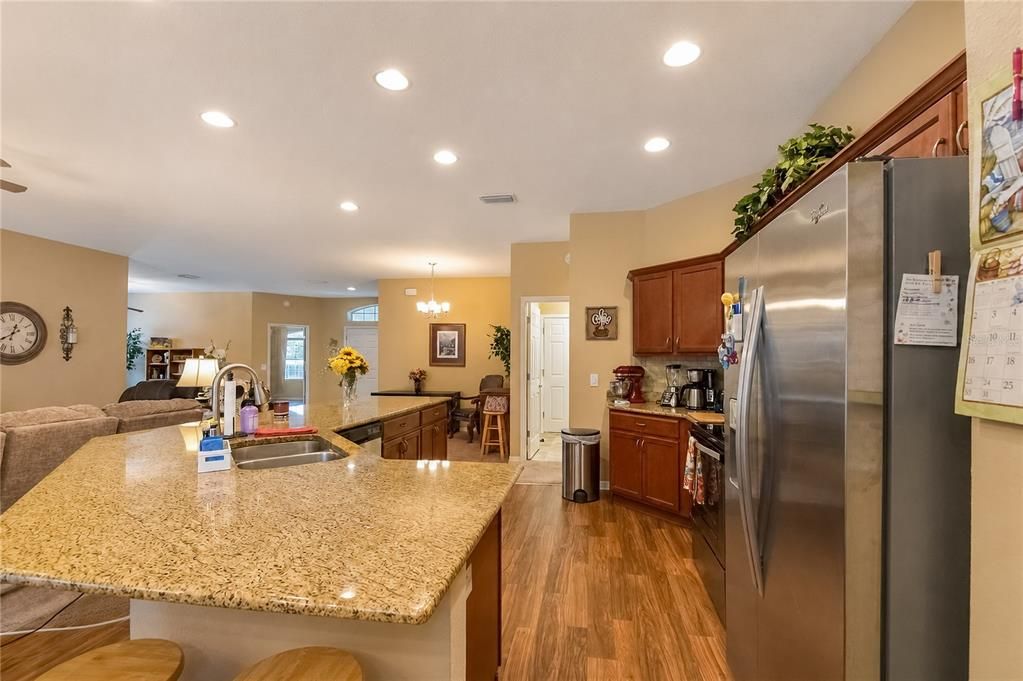For Sale: $439,900 (5 beds, 3 baths, 2536 Square Feet)