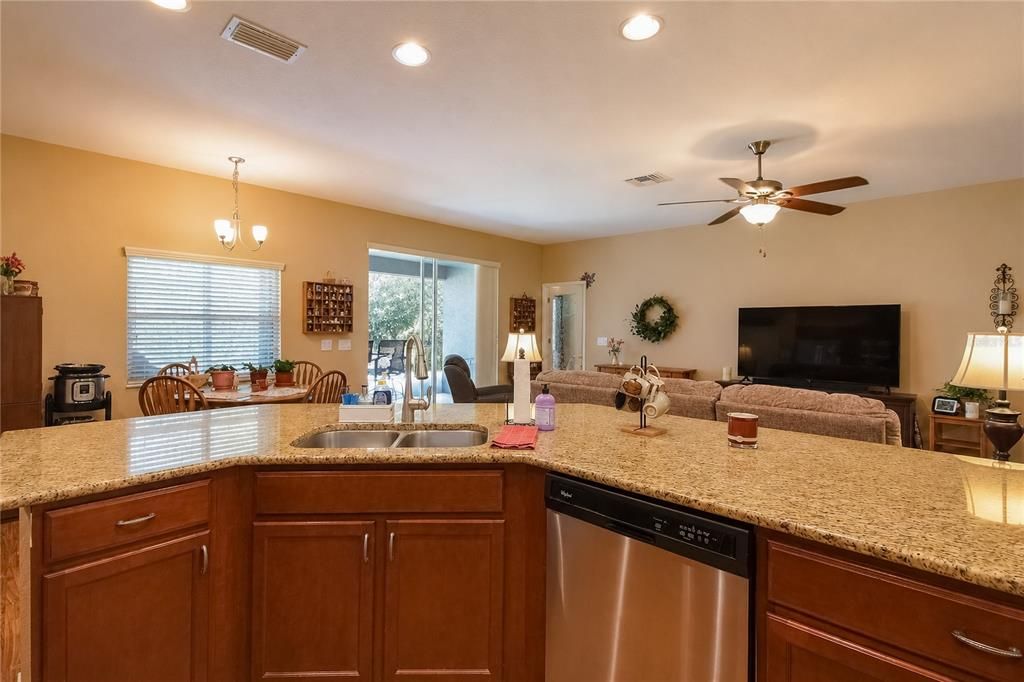 For Sale: $439,900 (5 beds, 3 baths, 2536 Square Feet)