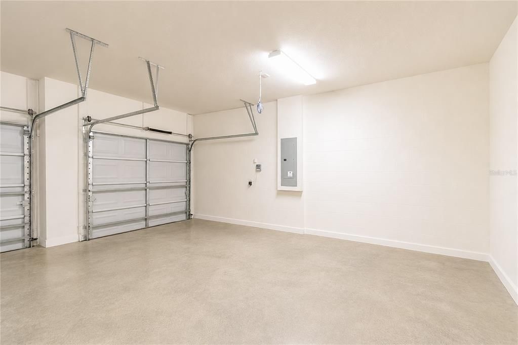 For Sale: $439,900 (5 beds, 3 baths, 2536 Square Feet)