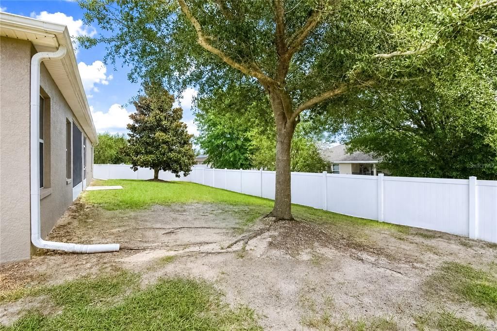 For Sale: $439,900 (5 beds, 3 baths, 2536 Square Feet)
