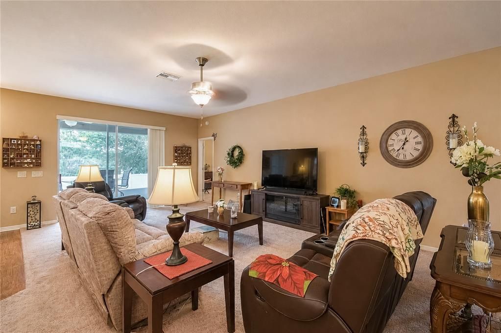For Sale: $439,900 (5 beds, 3 baths, 2536 Square Feet)