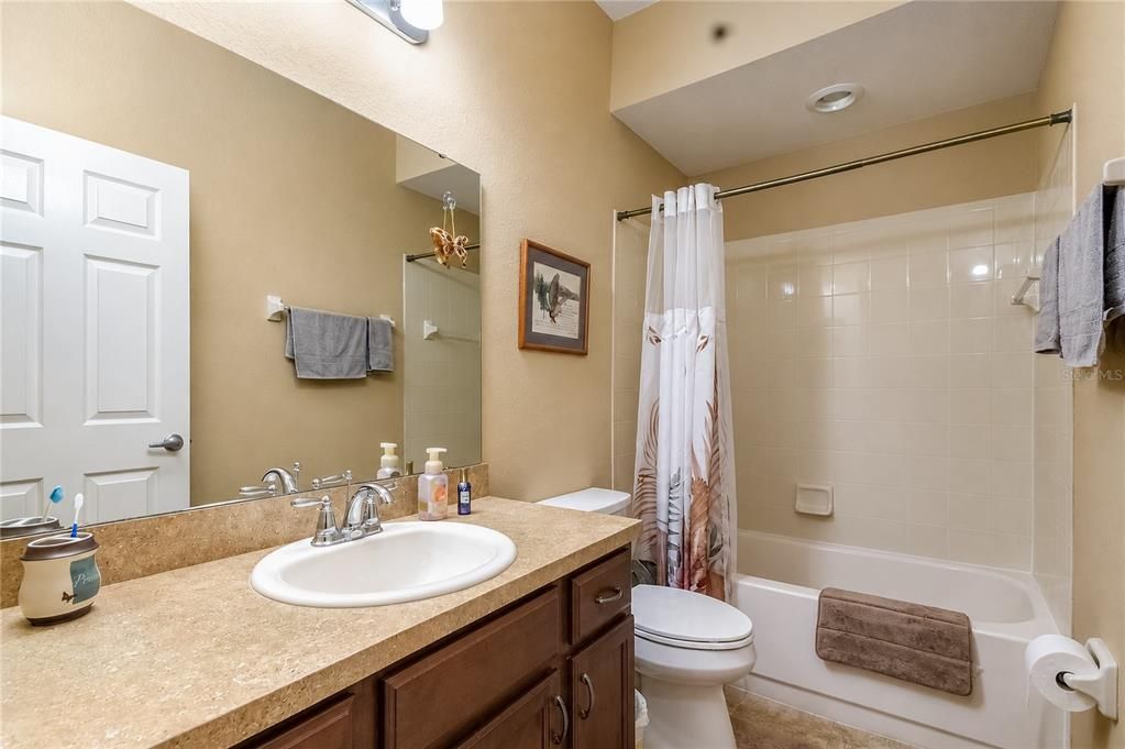 For Sale: $439,900 (5 beds, 3 baths, 2536 Square Feet)