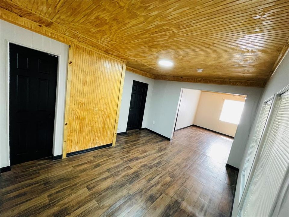 В аренду: $2,000 (2 спален, 1 ванн, 1000 Квадратных фут)
