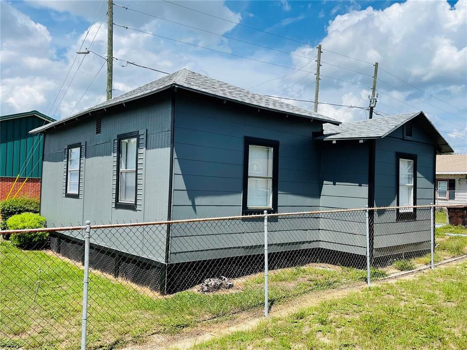 В аренду: $2,000 (2 спален, 1 ванн, 1000 Квадратных фут)