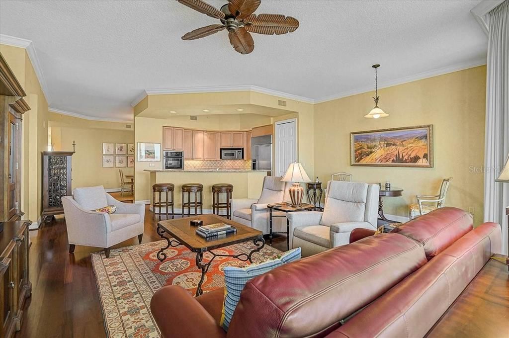 For Sale: $985,000 (3 beds, 3 baths, 2203 Square Feet)
