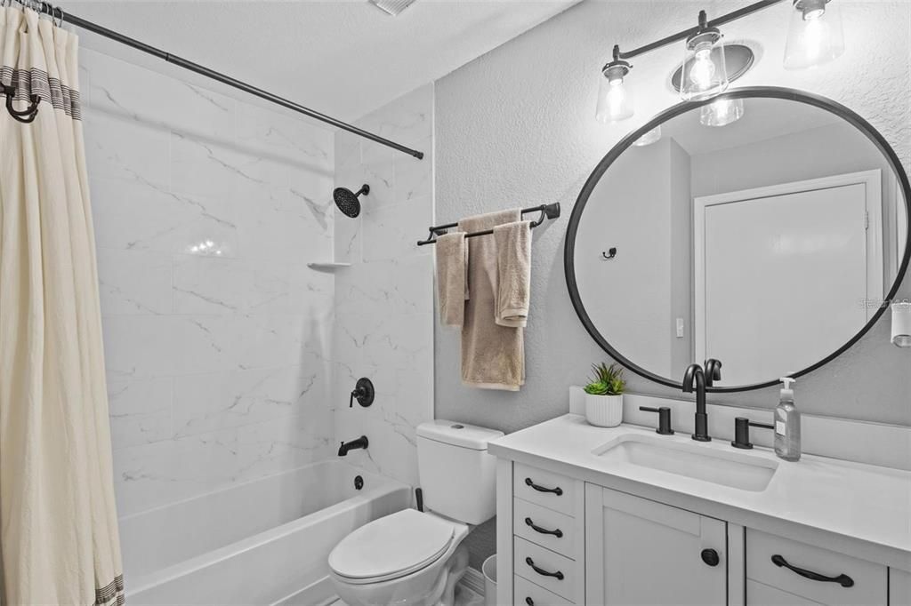 For Rent: $2,150 (2 beds, 2 baths, 1028 Square Feet)