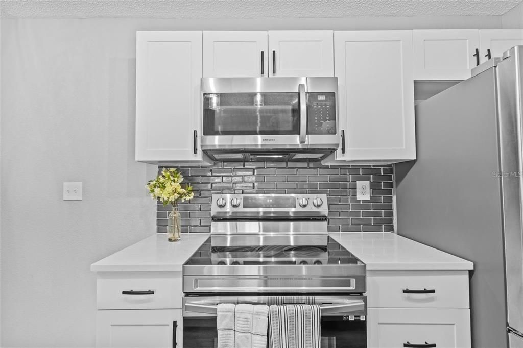 For Rent: $2,150 (2 beds, 2 baths, 1028 Square Feet)