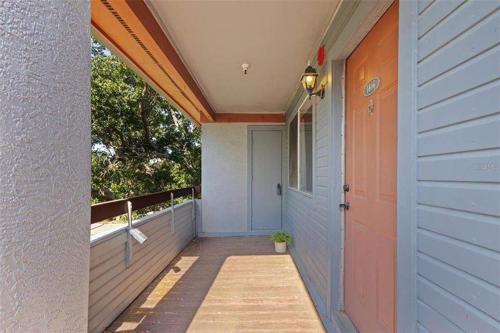 For Rent: $2,150 (2 beds, 2 baths, 1028 Square Feet)