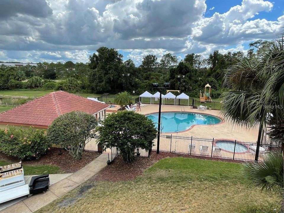 For Sale: $93,998 (2 beds, 1 baths, 759 Square Feet)
