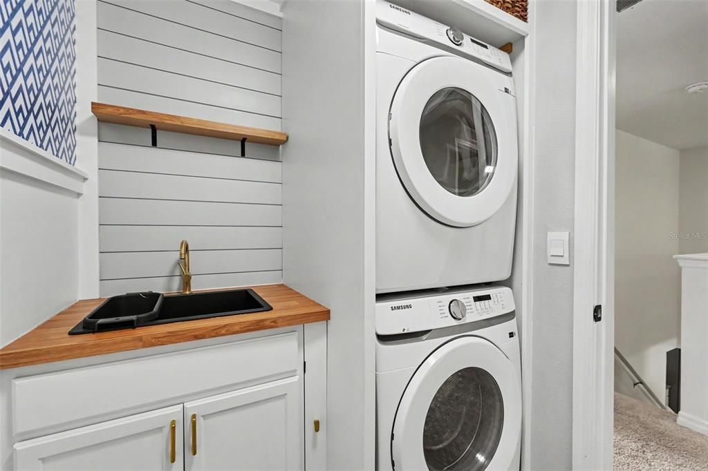 En Renta: $2,500 (5 camas, 3 baños, 2605 Pies cuadrados)
