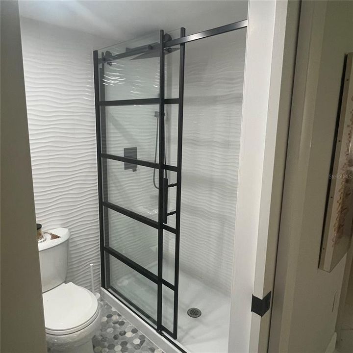 For Rent: $5,500 (2 beds, 2 baths, 912 Square Feet)