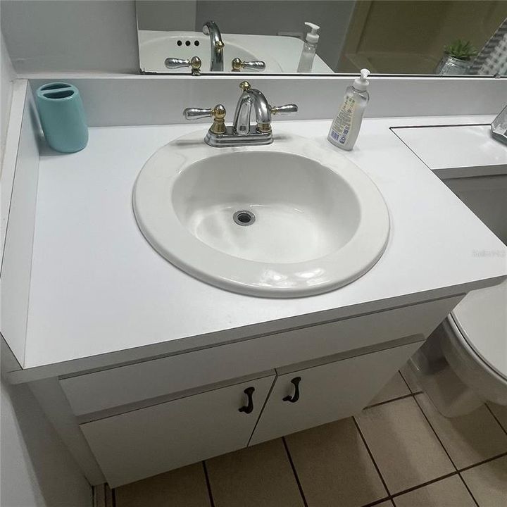 For Rent: $5,500 (2 beds, 2 baths, 912 Square Feet)