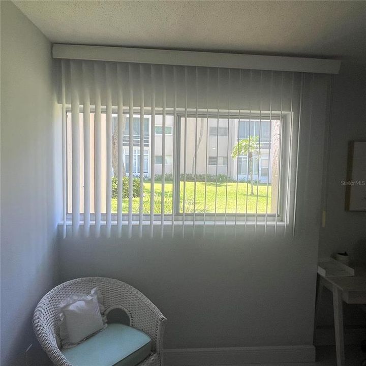For Rent: $5,500 (2 beds, 2 baths, 912 Square Feet)