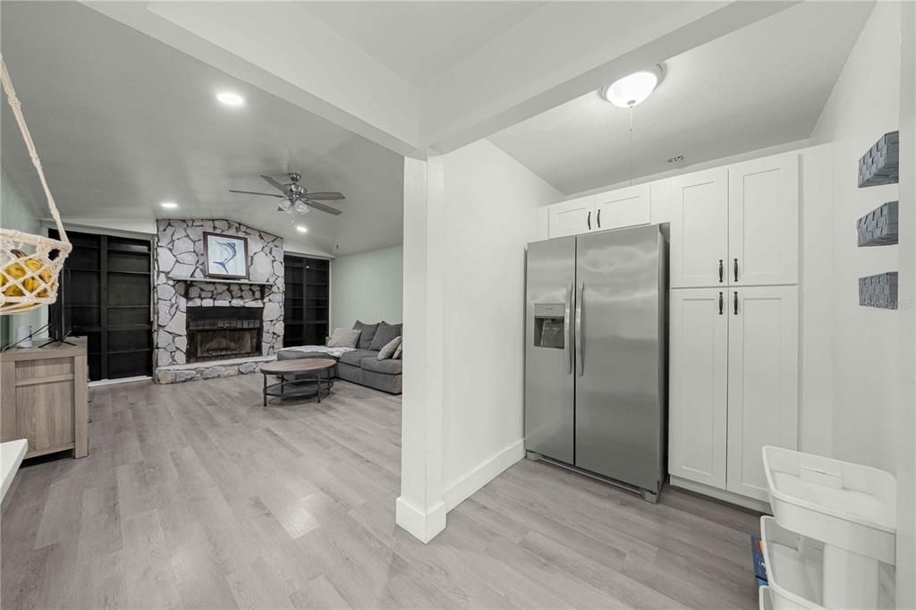 For Sale: $320,000 (3 beds, 2 baths, 1965 Square Feet)